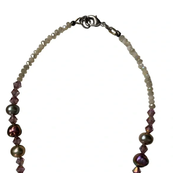Plum Colored Cultured Pearl & Glass Beaded Woman’s Stunning Necklace Jewelry - Picture 11 of 12